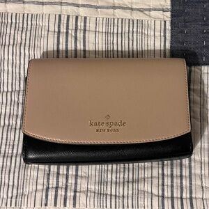 Kate Spade Tan and Black Wallet